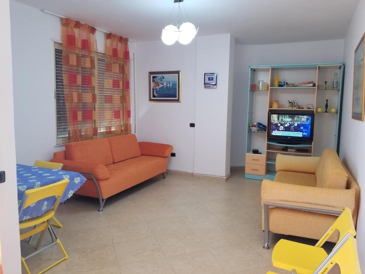 Dea Apartment Дуррес Екстер'єр фото