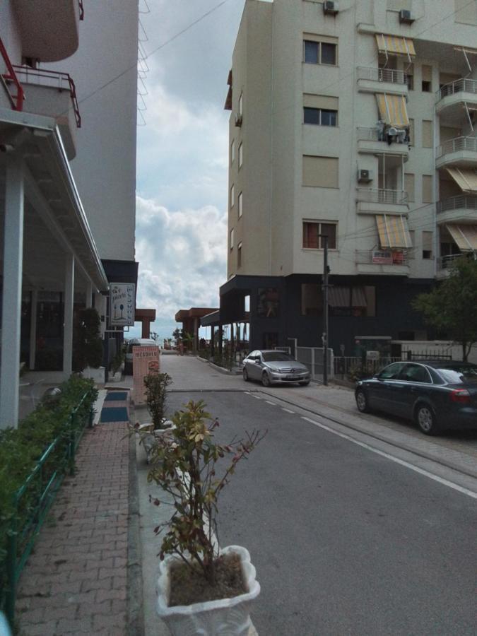 Dea Apartment Дуррес Екстер'єр фото